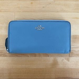 COACH | Zip Wallet